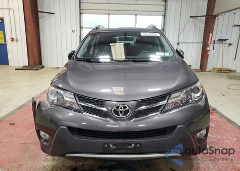 2015 Toyota Rav4 Xle z USA, uszkodzony, nr VIN 2T3RFREV7FW349255